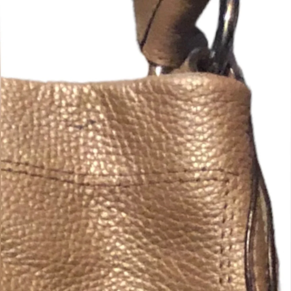 Coach purse - Picture 2 of 9